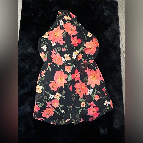 Floral Print Halter Romper - Large - Bright, Vibrant Summer Style - Picture 2 of 12